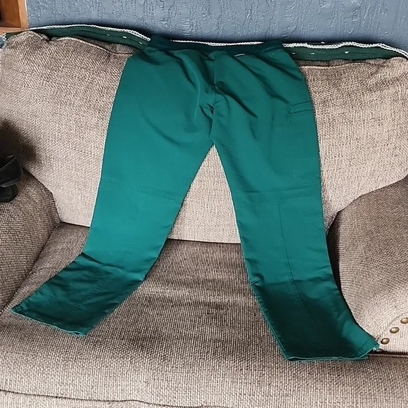 Figs scrub pants - Picture 2 of 5